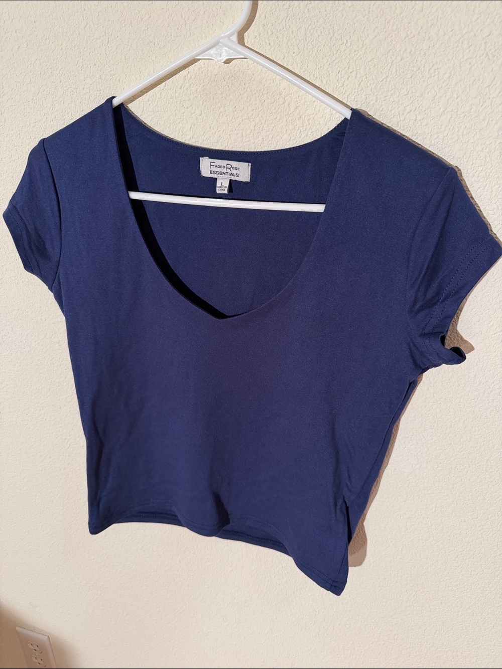 Women's Faded Rose Essentials Scoop Neck Tee